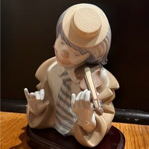 Lladro Porcelain clown w/violin “The Blues” #5600